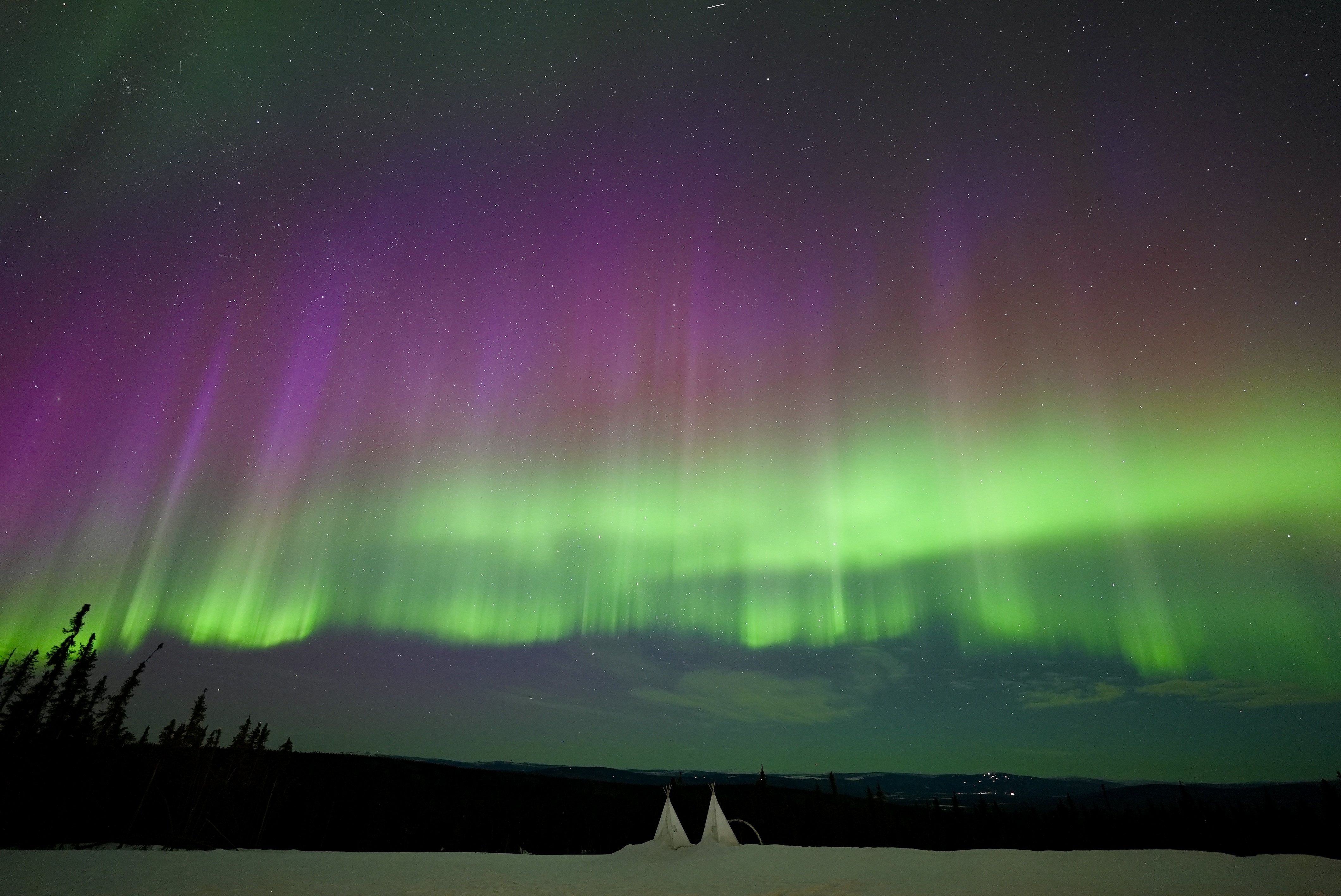 Aurora Camp Cover